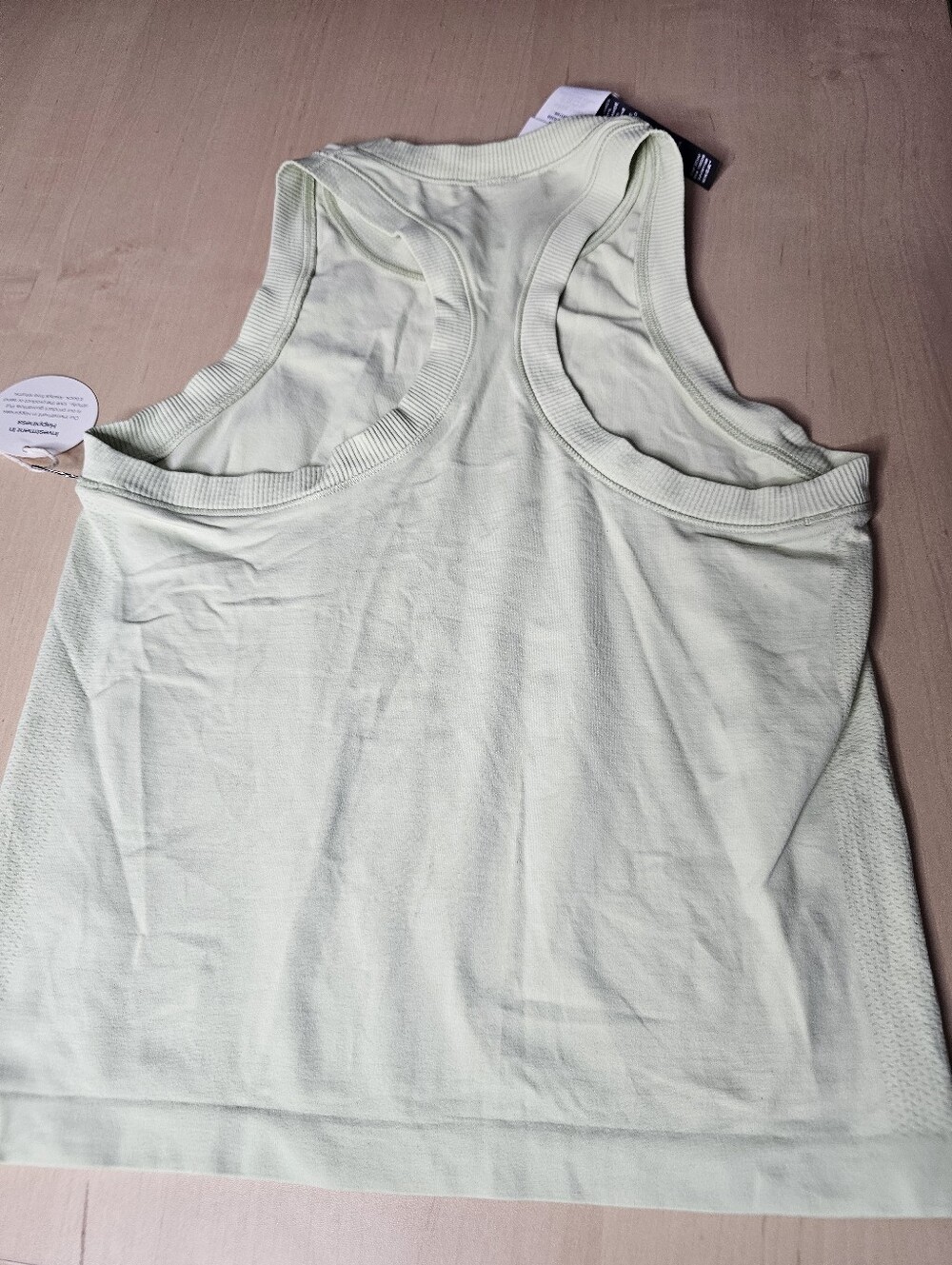Nwt Vuori Womens Seamless Surge Tank Sz XS Lemongrass (#26) - Picture 4 of 4